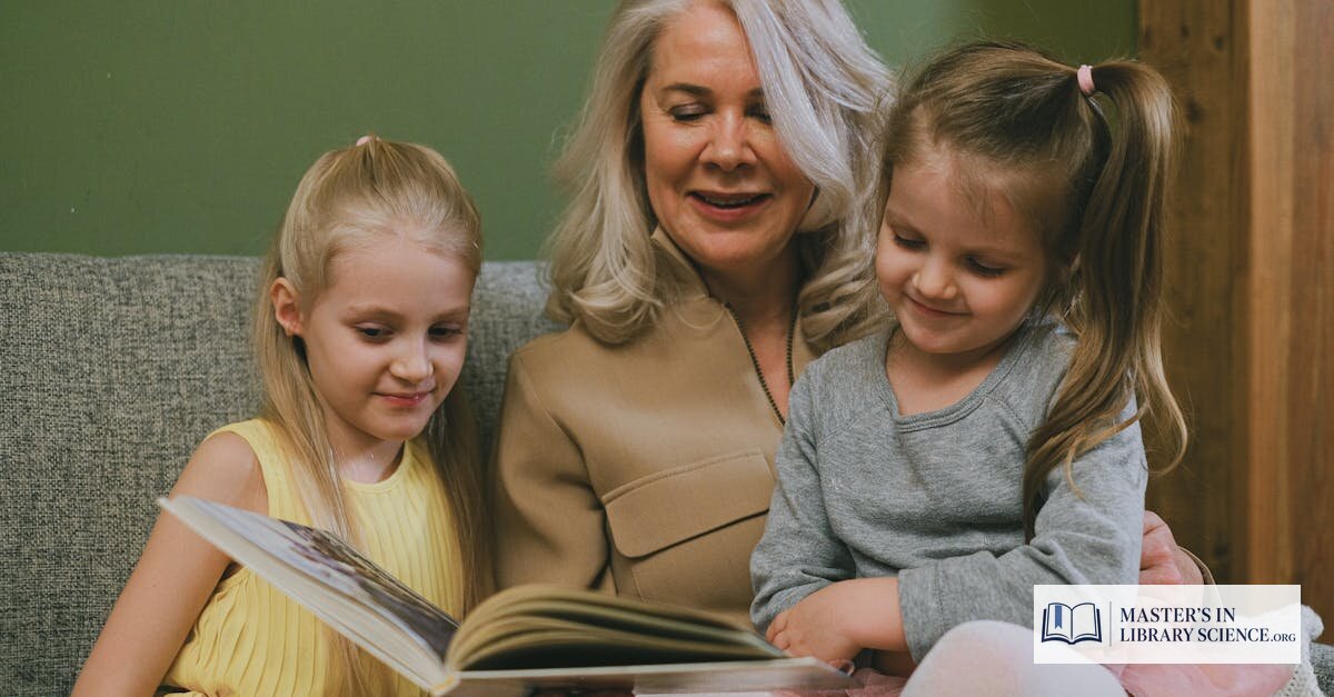 Online MLIS in Children & Young Adult Services Guide